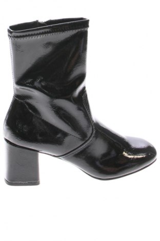 Dámské boty  Obsel, Velikost 36, Barva Černá, Cena  1 279,00 Kč, #133869790