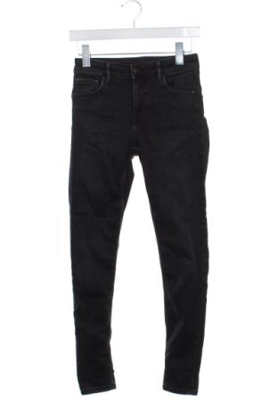 Dámské džíny  Bershka, Velikost M, Barva Šedá, Cena  139,00 Kč