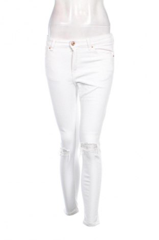 Dámské džíny  Bershka, Velikost M, Barva Bílá, Cena  119,00 Kč