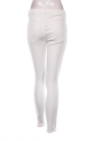 Γυναικείο Τζίν H&M, Μέγεθος M, Χρώμα Λευκό, Τιμή 5,86 €