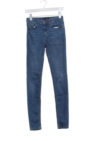 Dámské džíny  Pieces, Velikost S, Barva Modrá, Cena  430,00 Kč