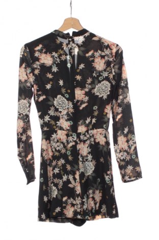 Dámská krátká kombinéza  Bershka, Velikost S, Barva Vícebarevné, Cena  209,00 Kč