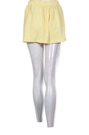 Dámské kraťasy  ASOS, Velikost S, Barva Žlutá, Cena  129,00 Kč