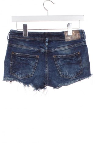 Dámske kraťasy  Bershka, Veľkosť M, Farba Modrá, Cena  5,95 €