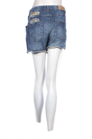 Γυναικείο κοντό παντελόνι Denim 1982, Μέγεθος XL, Χρώμα Μπλέ, Τιμή 3,99 €