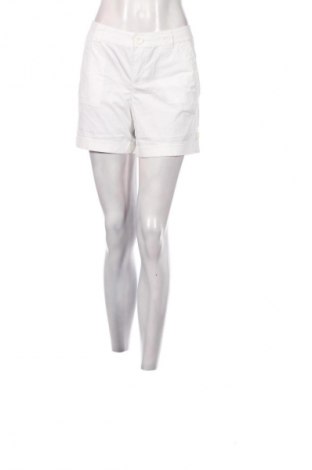 Női rövidnadrág Esprit, Méret M, Szín Fehér, Ár 4 589 Ft