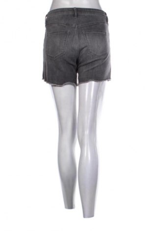Dámské kraťasy  H&M, Velikost S, Barva Šedá, Cena  189,00 Kč
