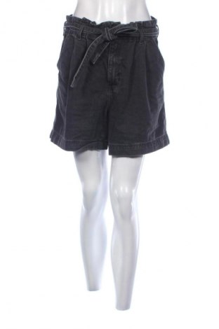 Dámské kraťasy  H&M, Velikost M, Barva Šedá, Cena  209,00 Kč