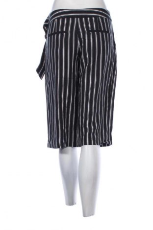 Dámské kraťasy  H&M, Velikost M, Barva Vícebarevné, Cena  199,00 Kč