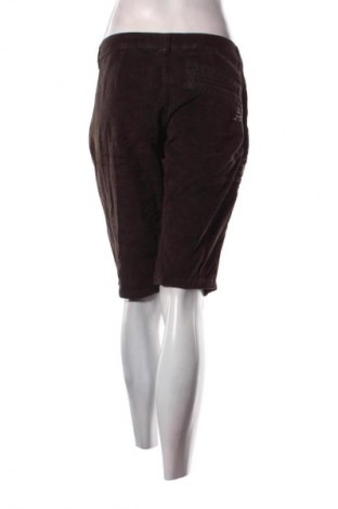 Pantaloni scurți de femei La Martina, Mărime XL, Culoare Maro, Preț 33,99 Lei