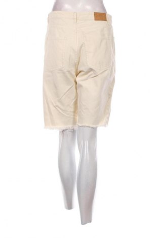 Dámské kraťasy  Monki, Velikost M, Barva Krémová, Cena  99,00 Kč