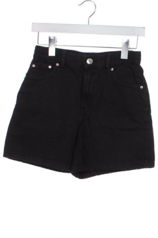 Dámské kraťasy  Pull&Bear, Velikost XS, Barva Černá, Cena  119,00 Kč