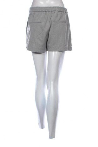 Dámské kraťasy  Pull&Bear, Velikost M, Barva Šedá, Cena  122,00 Kč