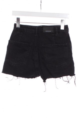 Dámske kraťasy  Stradivarius, Veľkosť XS, Farba Čierna, Cena  5,60 €