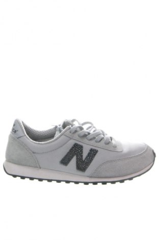 Дамски обувки New Balance, Размер 38, Цвят Сив, Цена 62,88 €, #133886618