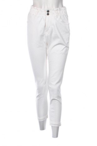 Dámské kalhoty  Bershka, Velikost S, Barva Bílá, Cena  439,00 Kč