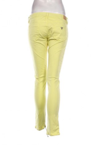Pantaloni de femei Guess, Mărime M, Culoare Galben, Preț 112,99 Lei