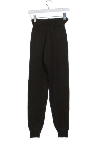 Дамски панталон Unbranded, Размер XS, Цвят Зелен, Цена 4,86 €