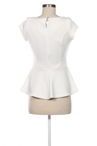 Γυναικείο τοπ Reserved, Μέγεθος M, Χρώμα Πολύχρωμο, Τιμή 8,99 €