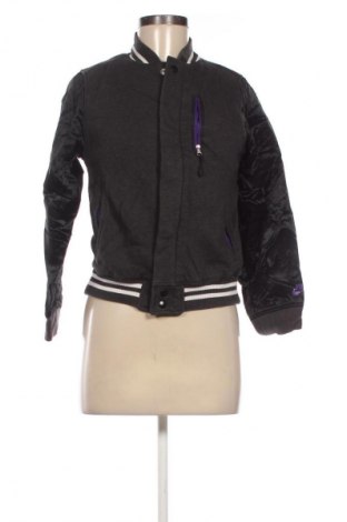 Γυναικείο μπουφάν Nike, Μέγεθος M, Χρώμα Πολύχρωμο, Τιμή 53,99 €