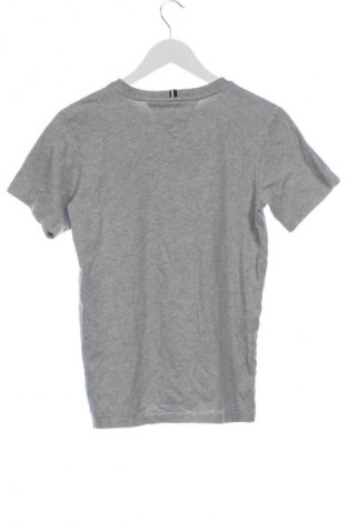 Детска тениска Tommy Hilfiger, Размер 15-18y/ 170-176 см, Цвят Сив, Цена 10,73 €
