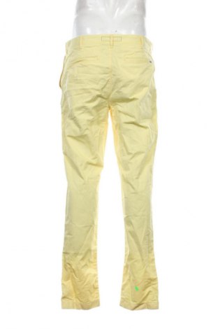 Herrenhose Lacoste, Größe XL, Farbe Gelb, Preis € 66,99