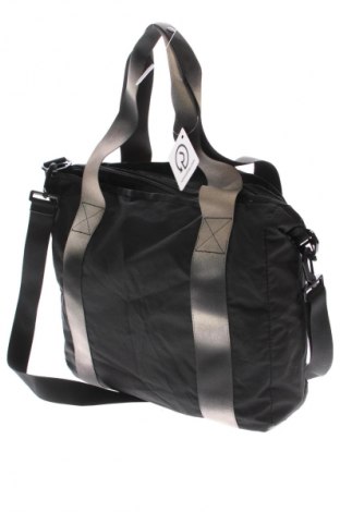 Cestovní taška  Nike, Barva Černá, Cena  1 279,00 Kč