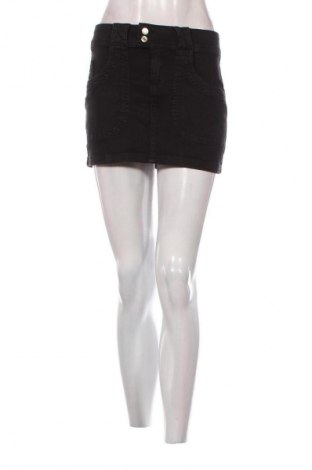 Sukně Bershka, Velikost S, Barva Černá, Cena  99,00 Kč