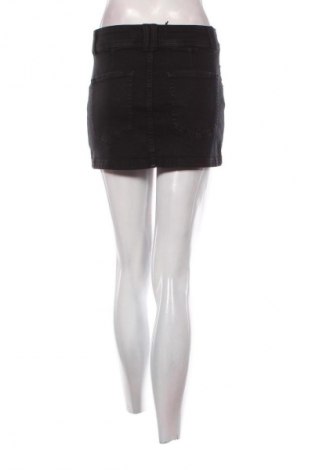 Sukně Bershka, Velikost S, Barva Černá, Cena  99,00 Kč