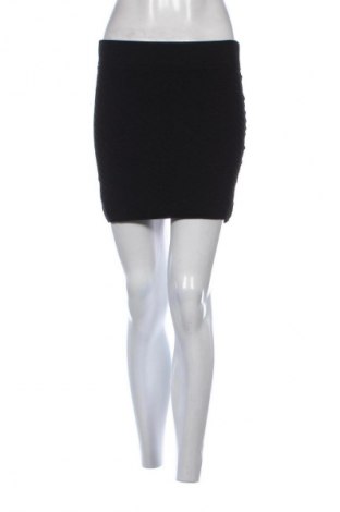 Rock Bershka, Größe M, Farbe Schwarz, Preis 5,99 €