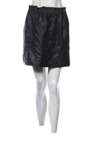 Пола H&M Divided, Размер M, Цвят Черен, Цена 2,04 €