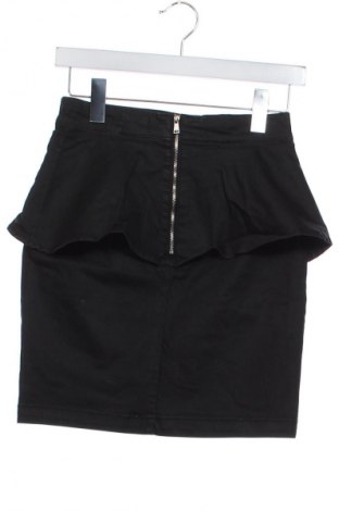 Sukně Reserved, Velikost XS, Barva Černá, Cena  79,00 Kč