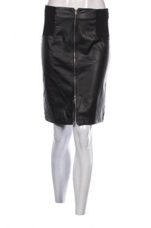 Пола SHEIN, Размер S, Цвят Черен, Цена 8,01 €