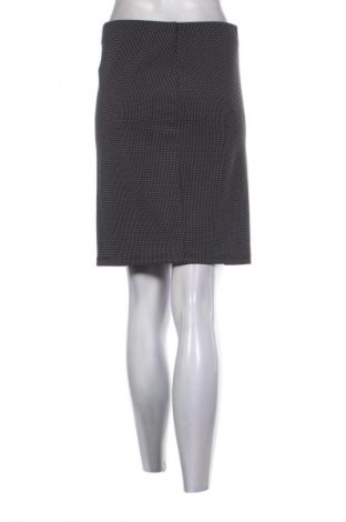 Пола Studio, Размер M, Цвят Многоцветен, Цена 2,04 €