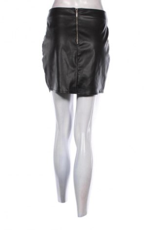 Sukně Trendyol, Velikost S, Barva Černá, Cena  169,00 Kč