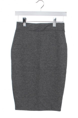 Пола Unbranded, Размер XS, Цвят Сив, Цена 2,55 €
