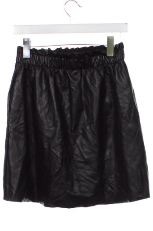Sukňa VILA, Veľkosť XS, Farba Čierna, Cena  1,95 €