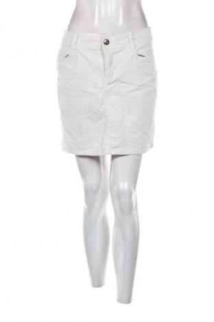 Fustă Yessica, Mărime S, Culoare Alb, Preț 14,99 Lei