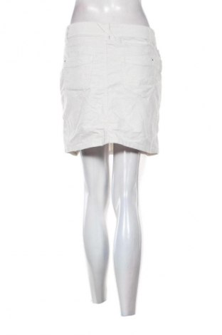 Fustă Yessica, Mărime S, Culoare Alb, Preț 14,99 Lei