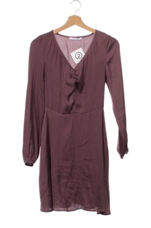 Šaty  About You, Velikost XS, Barva Fialová, Cena  109,00 Kč