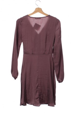 Šaty  About You, Velikost XS, Barva Fialová, Cena  109,00 Kč