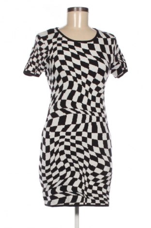 Kleid Apricot, Größe M, Farbe Mehrfarbig, Preis € 17,99