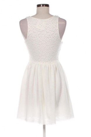 Šaty  Bershka, Velikost S, Barva Bílá, Cena  249,00 Kč