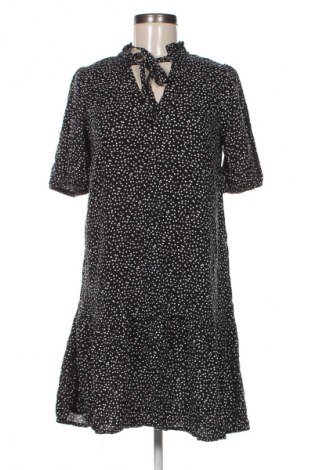 Šaty  C&A, Velikost S, Barva Vícebarevné, Cena  219,00 Kč