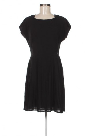 Šaty  Dept, Velikost M, Barva Černá, Cena  159,00 Kč