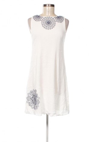 Рокля Desigual, Размер S, Цвят Бял, Цена 42,43 €