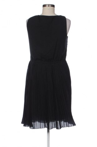 Šaty  Esprit, Velikost M, Barva Černá, Cena  369,00 Kč