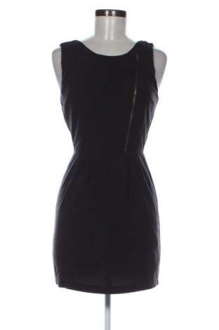 Rochie Forever 21, Mărime S, Culoare Negru, Preț 29,99 Lei, #133902162