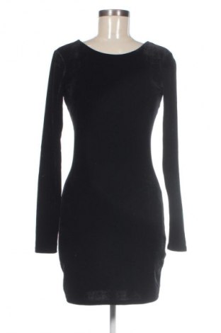 Šaty  Gina Tricot, Velikost S, Barva Černá, Cena  49,00 Kč