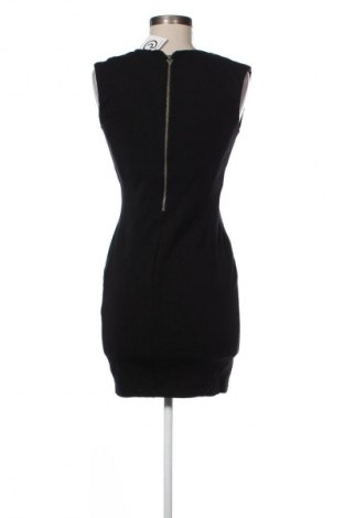 Šaty  Guess, Velikost M, Barva Černá, Cena  849,00 Kč